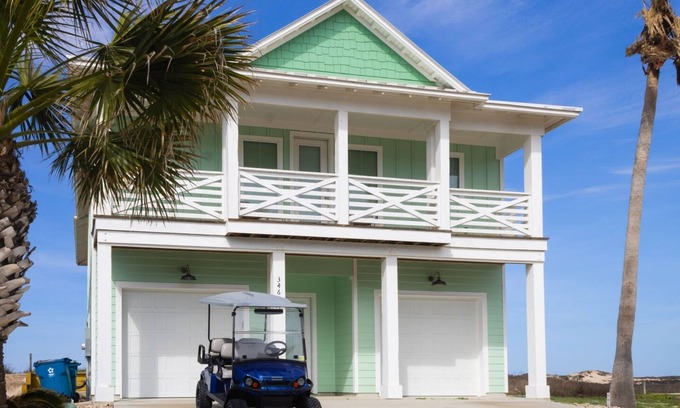 Port Aransas House | Shared Pool, Golf Cart Included, Pet Friendly, Boardwalk to Beach