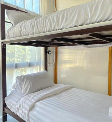 Bang Phlat House | Shared Room Megun