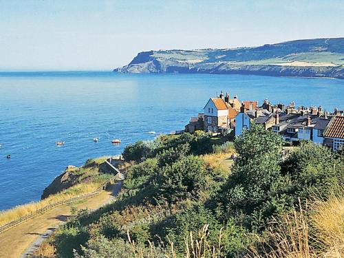 Robin Hood's Bay House | Sharrowhead Cottage - E4044