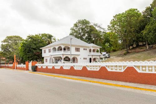 Ocho Rios Apartment | Shaw Park Gem