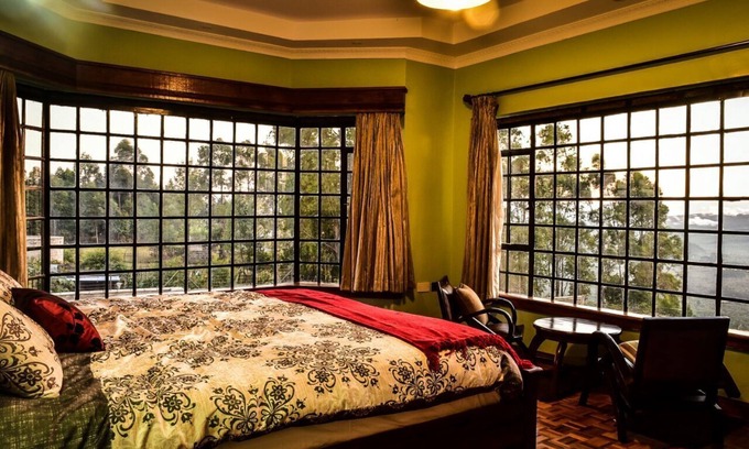 Nakuru House | Sheerdrop ; An idyllic Countryside home in Nakuru Kenya with stunning Views