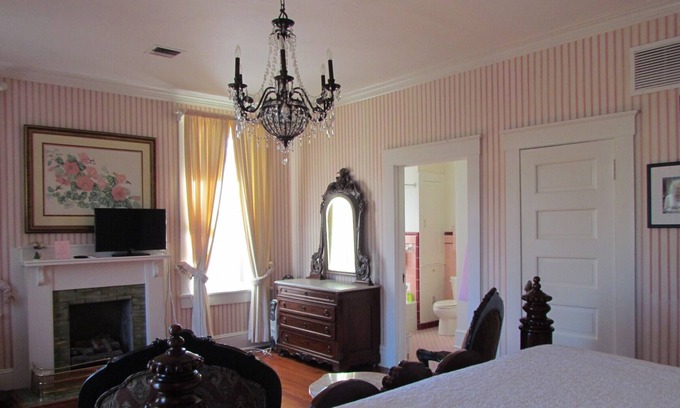 Natchitoches Bed & Breakfast | Shelby's Room at Steel Magnolia House
