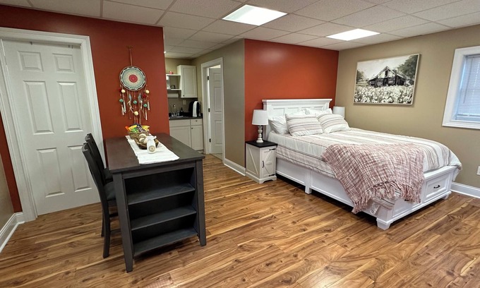 Shelbyville Apartment | Shelbyville Farm studio close to hiking, horses, Kentucky derby and distillery’s