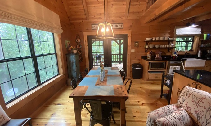 Fort Payne Cabin | Shelia's Chalet at Little River Canyon