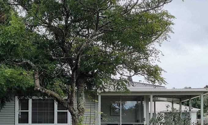 Pukenui House | Shell Cottage - lovely cottage situated in Pukenui