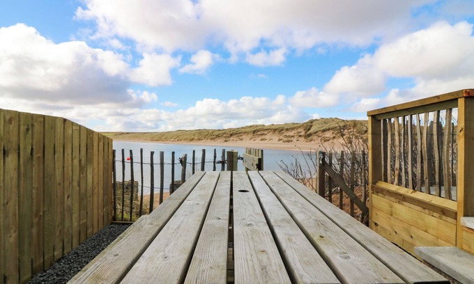 Cruden Bay Cottage | SHELL COTTAGE, pet friendly, character holiday cottage in Cruden Bay
