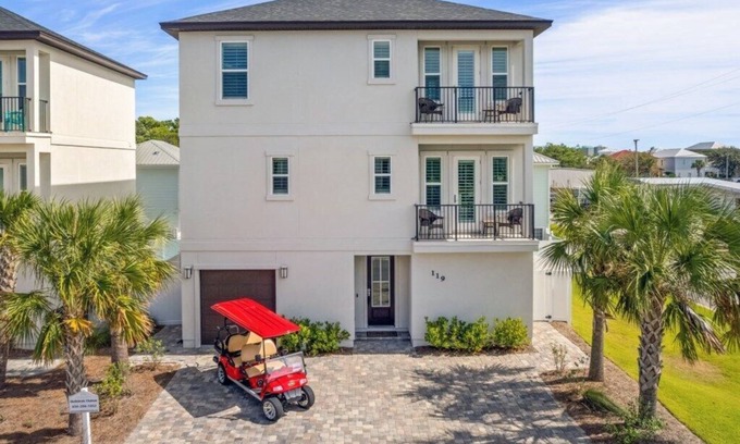 Miramar Beach House | Shellebrate Chateau with Low-Speed Vehicle, Heated Pool, and Cornhole Field