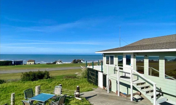 Shelter Cove House | Shelter Cove Ocean View Retreat