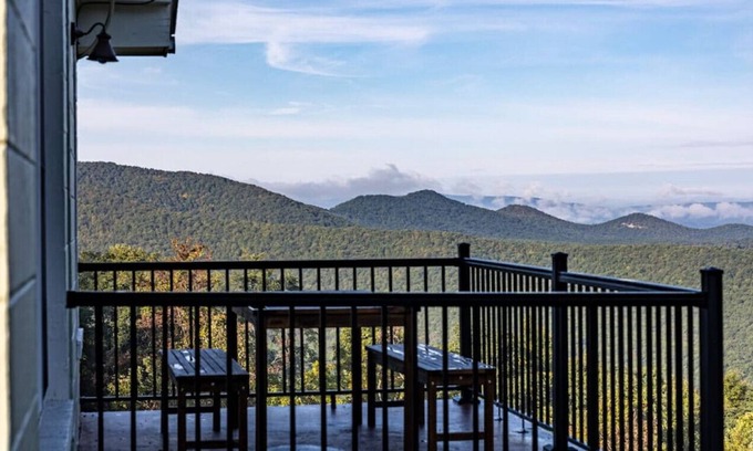 Stanley House | Shenandoah Hideaway MTN Top Views Total Privacy!