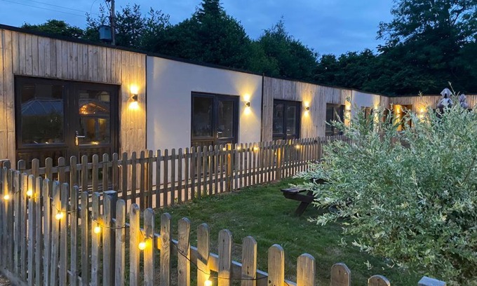 Kidderminster Hotel | Shenstone Lodge