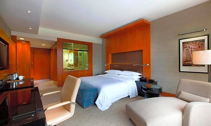 Rajajinagar Hotel | Sheraton Grand Bangalore Hotel at Brigade Gateway