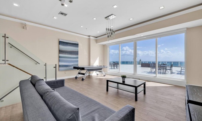 La Gorce Apartment | Shine Suites Balcony Duplex M12.