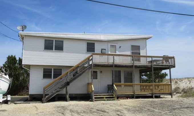 Ship Bottom Apartment | Ship Bottom 2nd floor duplex with great ocean views.
