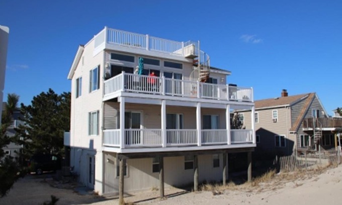 Ship Bottom House | Ship Bottom Ocean Front pet friendly home. Roof top deck. Endless unobstructed views 40972