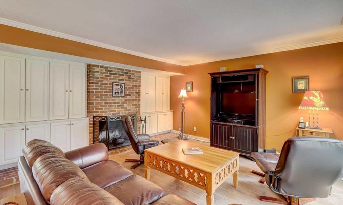 Shipyard Plantation Apartment | Shipmaster 1805