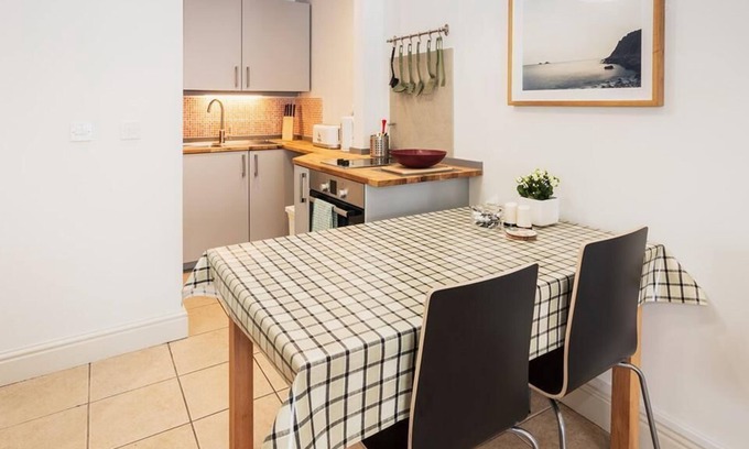 Porlock Apartment | Ships Mews Apartments - Adults Only