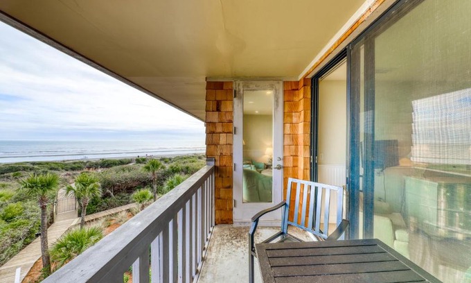 West Beach Village Villa | Shipwatch Villa 2371