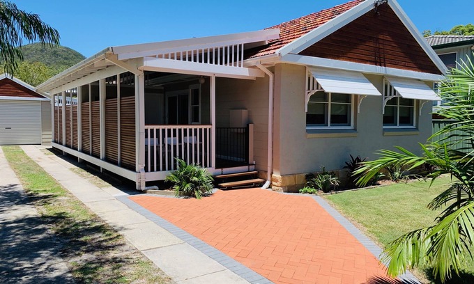 Shoal Bay House | SHOAL BAY RETREAT Unit 1 - doggie friendly duplex villa - 100m to beach
