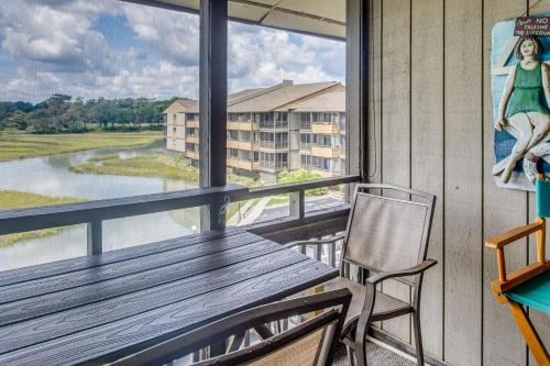 Myrtle Beach Apartment | Shore Drive Serenity - Near Ocean Annies!