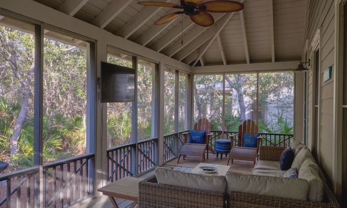Seacrest House | Shore is Heaven steps to the beach