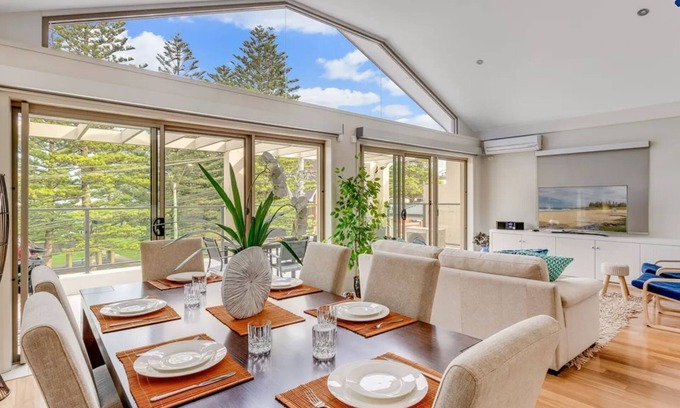 Kiama House | Shore To Please - comfort, cafes and beaches