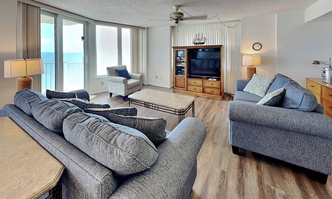 Daytona Beach Shores Condo | Shores Club 807 | Pet Friendly, Spacious Balcony, Ocean Views + Pool