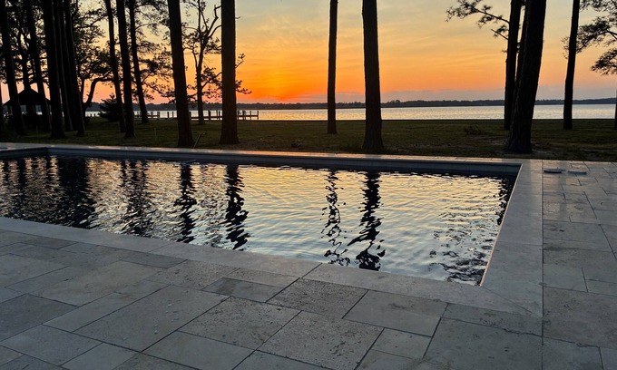 Secretary House | Short drive to Downtown Cambridge | Private Dock | Guest House