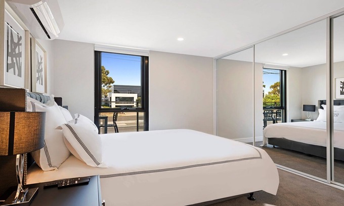 Mount Waverley Apartment | Short Stay Manhattan Notting Hill 1 Bed Standard