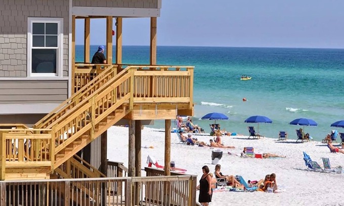 Miramar Beach House | 🌟Short Walk to Beach~Private Balcony~Steps 2 Pool~2BR A Taste of Paradise🌟