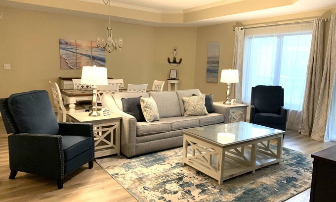 Arcadian Shores Condo | Short walk to pools and the beach! Updated 2bdrm condo! All Hilton pool access!