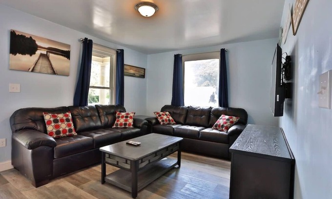 Oneonta Apartment | Shortstop Apt 1 - All Star Baseball Rentals