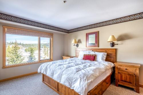 Big Sky Apartment | Shoshone Condo 1957