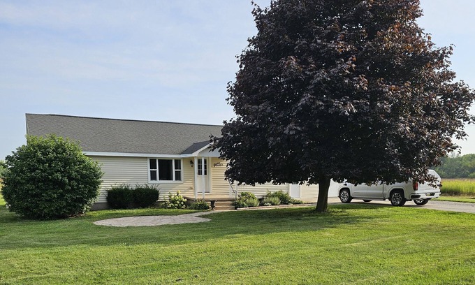 Linwood House | Shotwell Fish Camp 1, Great for Fishers and Hunters