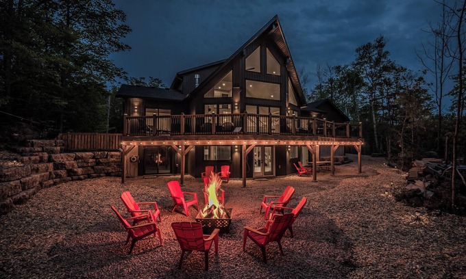 South Bruce Peninsula Cabin | Show stopping retreat w/AC near beaches