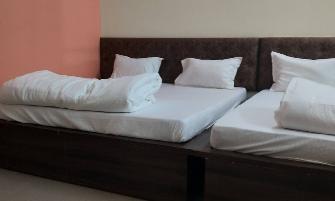 Ujjain Bed & Breakfast | Shri Narayan home stay
