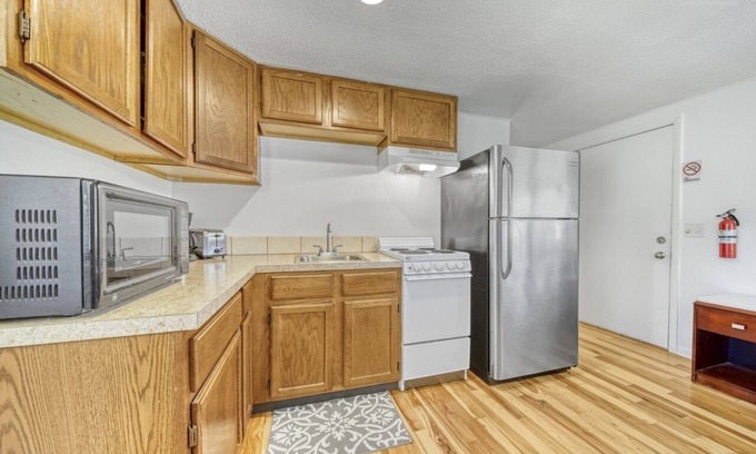 Fennville Apartment | Shull Apartment D