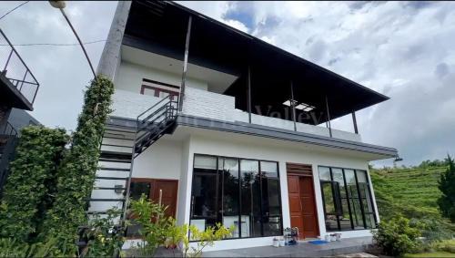 Batu Villa | SHY in the valley