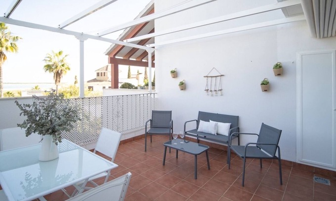 Sanlucar de Barrameda Apartment | SibsSanlucar Donana 1ª Línea Playa-Piscina-Padel