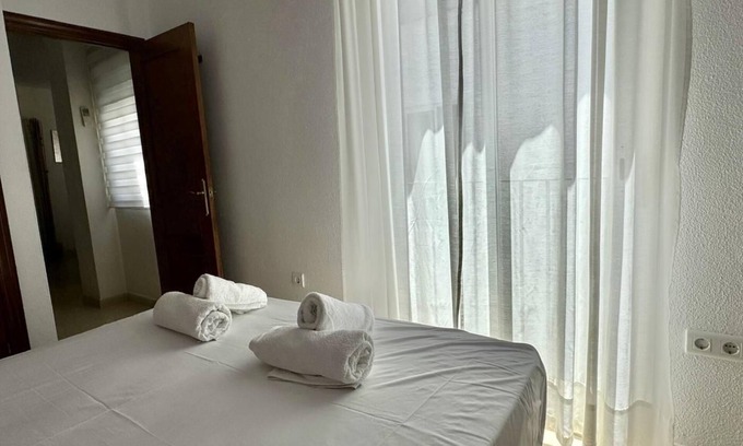 Sanlucar de Barrameda Apartment | SibsSanlucar Reina 2 Center Parking