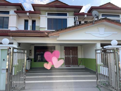 Sibu House | Sibu Homestay Happy Family