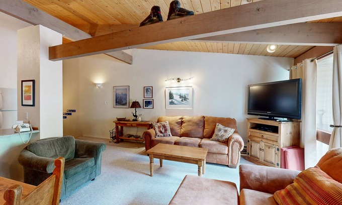 Taos Ski Valley Condo | Sierra Del Sol | Ski-In, Ski-Out Townhome & Slope-View Balcony