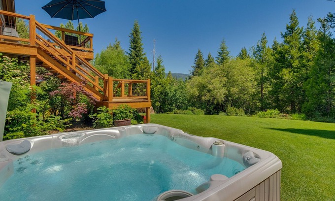 Comstock Acres House | Sierra Sky Tahoe City Vacation Rental - Hot Tub 4 Bedroom Home by Redawning