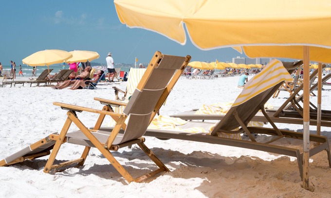 Siesta Key Condo | Siesta Key Hyatt Residence 3 bedrooms, 3 full bath, kitchen, breakfast include
