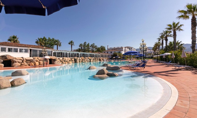 Capitana Hotel | Sighientu Resort