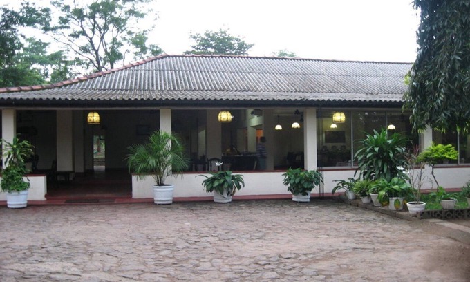 Sigiriya Hotel | Sigiriya Rest House