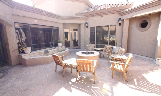 North Scottsdale Condo | Signature 2 Bedroom Condo by RedAwning