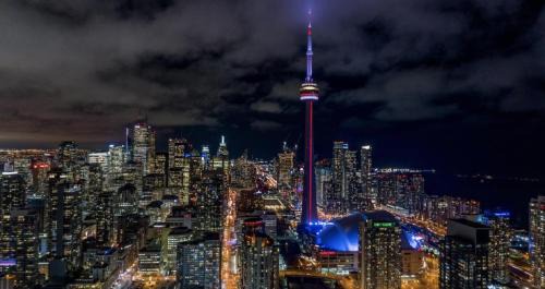 Toronto Entertainment District Apartment | Signature Residence