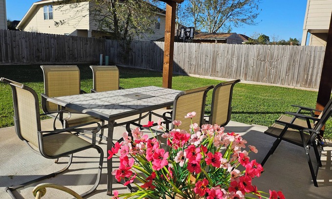 Central Southwest House | ★Signature Retreat★ Prime Location- 15 Min Everywhere