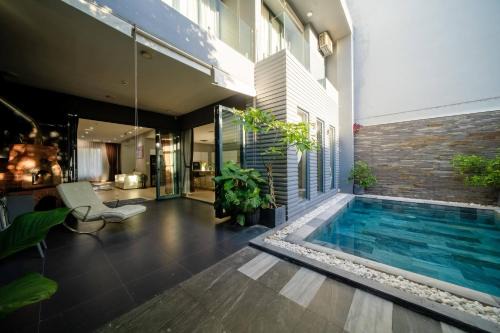 Son Tra Villa | Sila Anila 7BRs Pool Villa My Khe Beach Da Nang