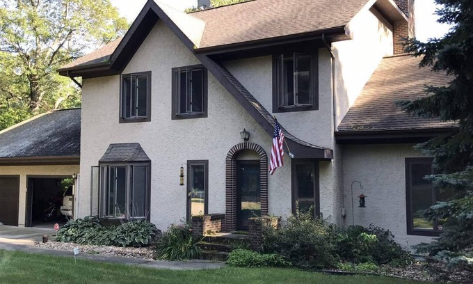 Dent House | Silent Lake - Peaceful Luxury Vacations